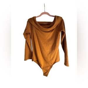 Heart & Hips Ribbed Off-Shoulder Bodysuit in Mustard Gold